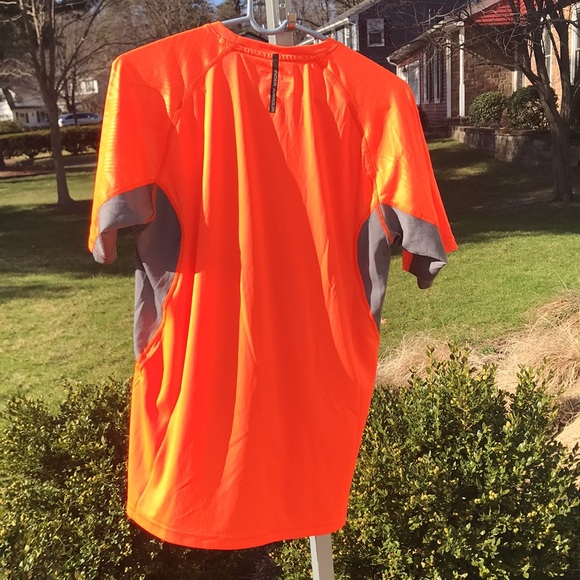 Under Armour  HeatGear Mens Short Sleeve Orange w/ Gray Insert, Medium - Picture 4 of 9
